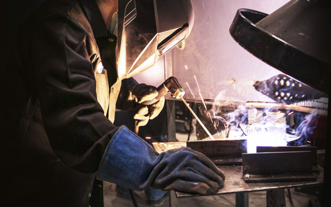 CWB Welding Foundation Sparks Success with Women of Steel™:  Forging Forward Initiative